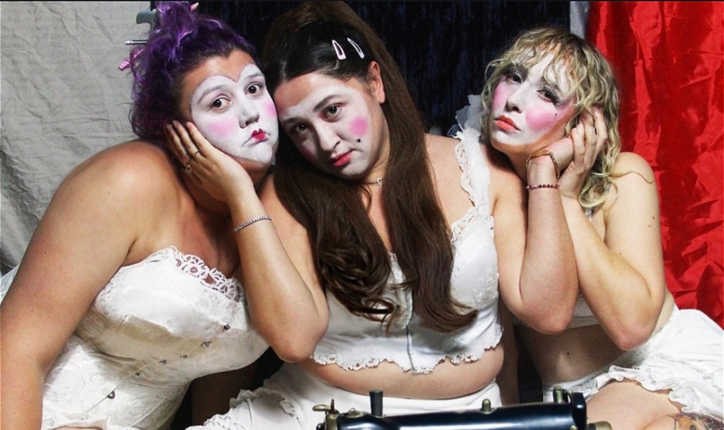 Prague Fringe Review-Hemlines.